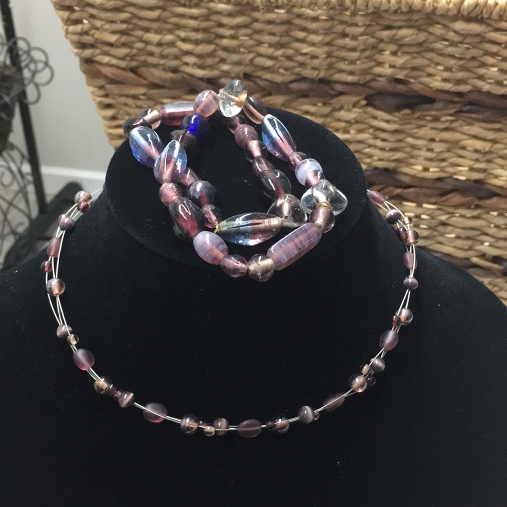 Purple beaded necklace & bracelets